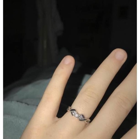 Zales infinity promise ring - Picture 4 of 4